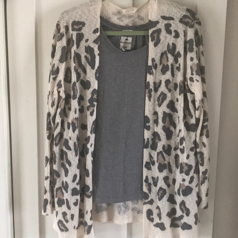 Leopard print knit cardigan
